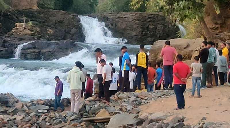 বন্ধুদের সঙ্গে মাইথনে স্নান করতে গিয়ে বিপত্তি, প্রাণ গেল কিশোরের