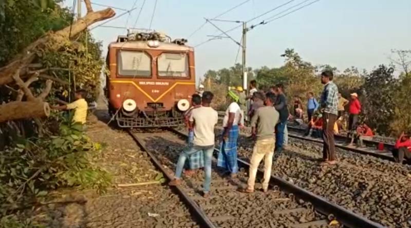 Trains disrupted for 5 hours, people of Suri in trouble | Sangbad Pratidin