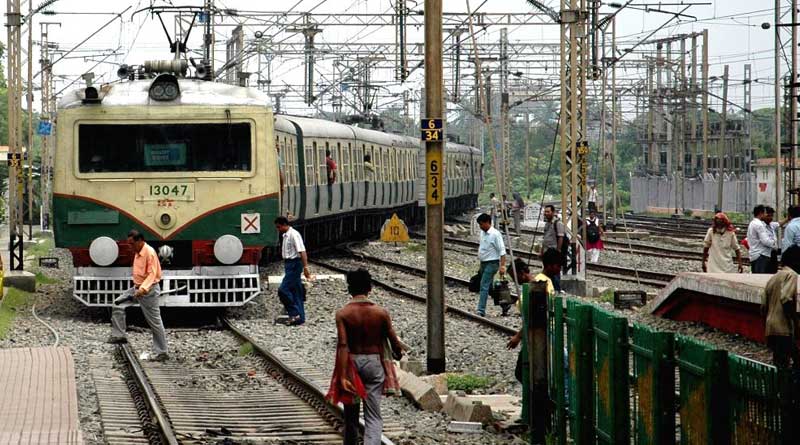 Train service interrupted due to non-interlocking work in Sealdah main line | Sangbad Pratidin