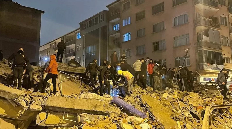 Massive earthquake hits Turkey, may feared dead | Sangbad Pratidin