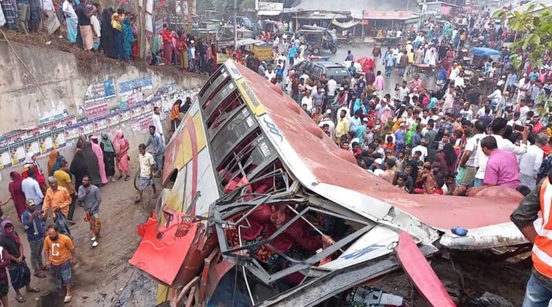 Dhaka bus was not allowed to carry passengers, says report after 19 died in accident |Sangbad Pratidin