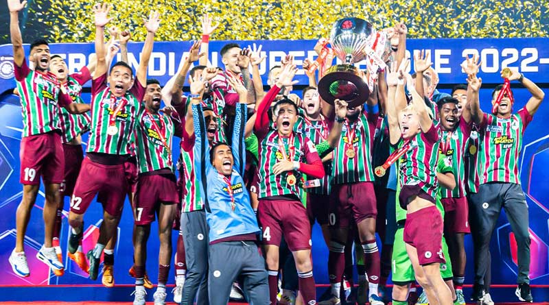 Mohun Bagan footballers celebrate historic ISL trophy win - Sangbad Pratidin
