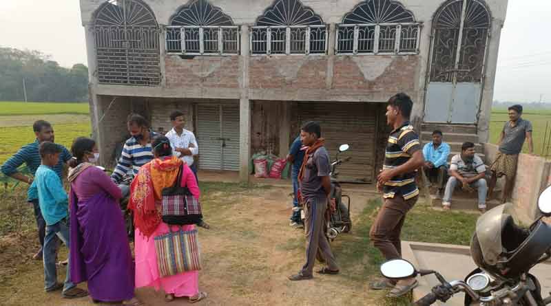 Hundreds taken ill after eating at wedding at Ghatal । Sangbad Pratidin
