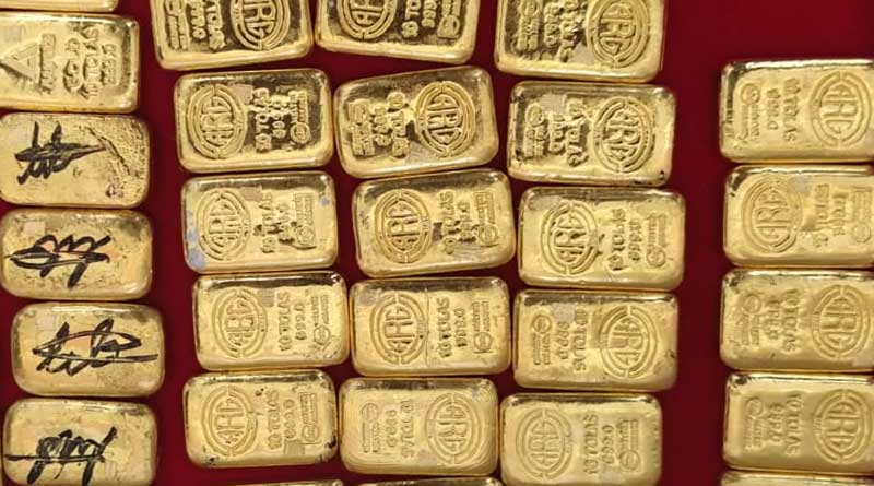Gold bar worth 2.78 crore rupees recovered from Petrapole border | Sangbad Pratidin