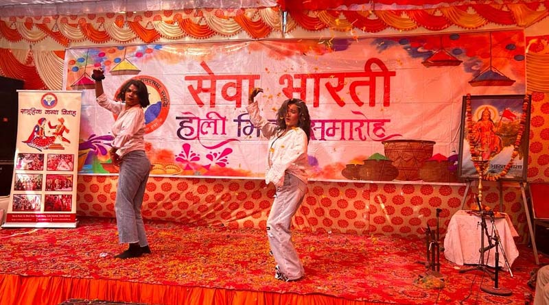 RSS-Holi-with-transgenders-1