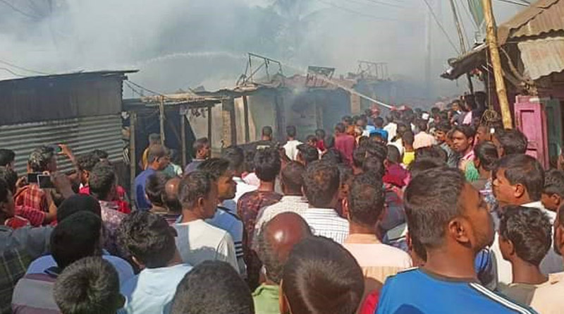 Shop keepers are selling under the sky as Dhaka's Bangabazar market caught fire | Sangbad Pratidin