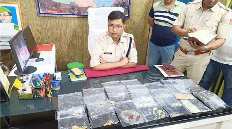 সন্ধেয় ফিল্মি কায়দায় কপালে বন্দুক দেখিয়ে লুটপাট, সকালে ৪ ডাকাতকে গ্রেপ্তার করল পুলিশ