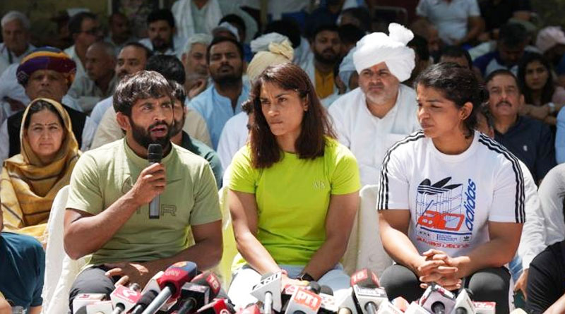 Female wrestlers got threats to withdraw complaint, alleges Vinesh Phogat | Sangbad Pratidin