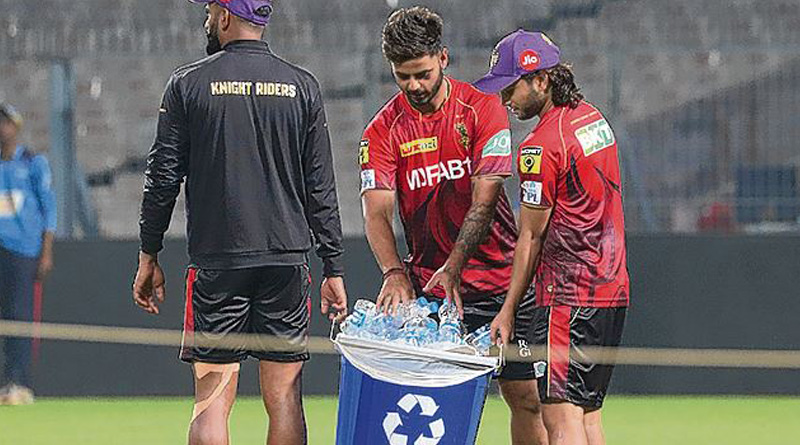 ইডেনে আজ ফিরতে পারেন বোলার রাসেল, কোচের নির্দেশে মাঠ পরিষ্কার করলেন রানারা