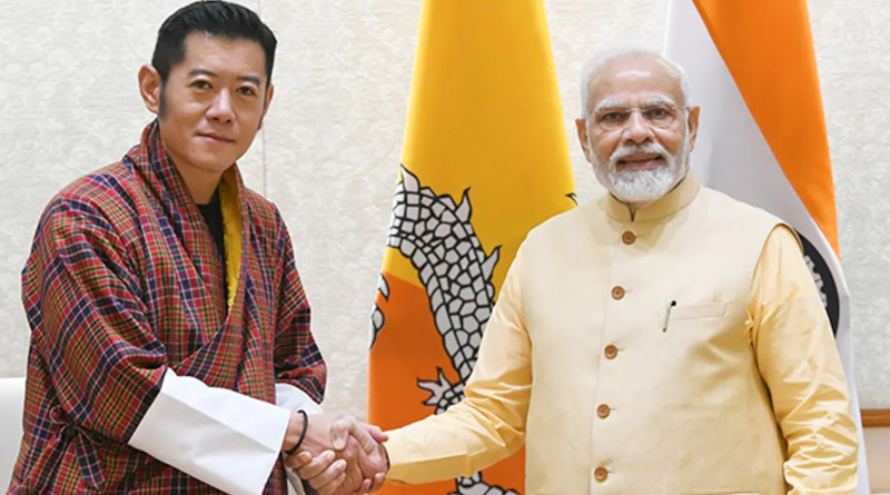 PM Modi meets Bhutan king, discusses Doklam issue | Sangbad Pratidin