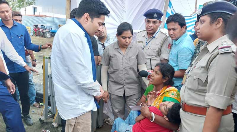 Abhishek Banerjee assures help in child's treatment | Sangbad Pratidin