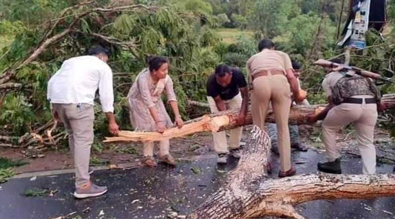 Storm lashes Bankura, minister Jyotsna Mandi lends helping hand । Sangbad Pratidin
