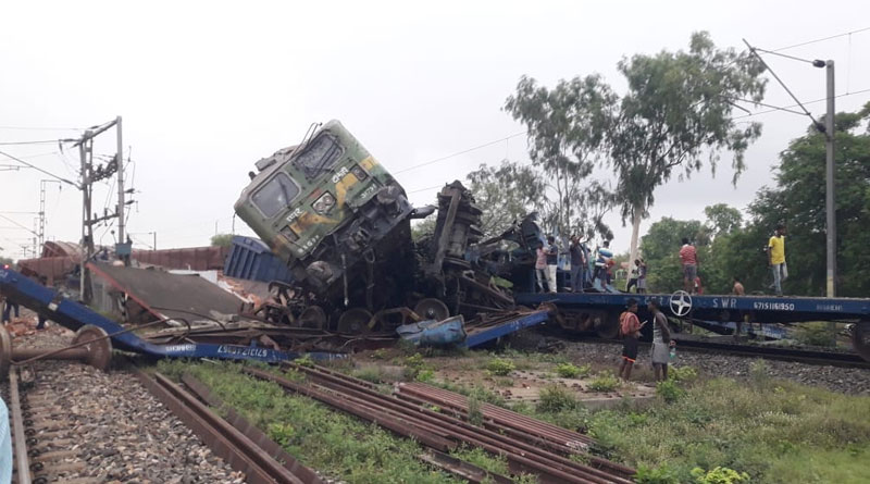 Bankura Rail Accident: Adra DRM claims Loco Pilot of Goods Trains felt asleep | Sangbad Pratidin