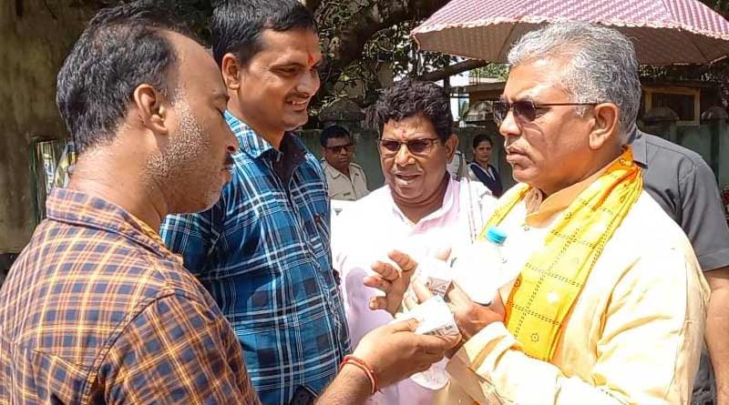 TMC workers given ORS and cold water to Dilip Ghosh | Sangbad Pratidin