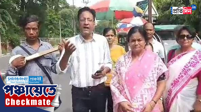 Panchayat Election 2023: ‘ও দিদি শুনে যান, ও দাদা শুনে যান…’, পঞ্চায়েত প্রার্থীর স্ত্রীর প্রচারে গান বেঁধেছেন স্বামী