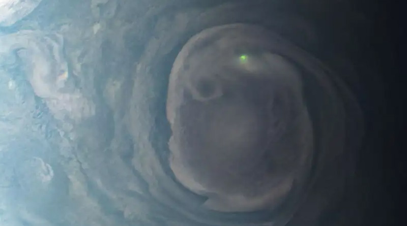 NASA's Juno Mission captures a brilliant green flash on Jupiter। Sangbad Pratidin