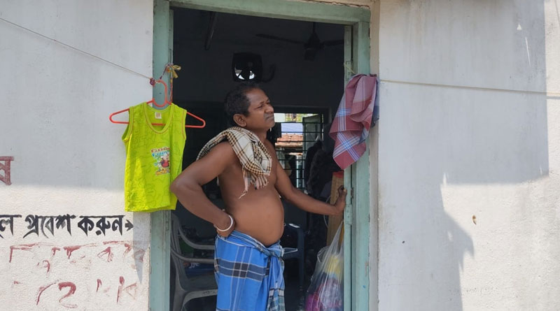 Garments shop in Public Toilet at Kalna Hospital sparks controversy | Sangbad Pratidin