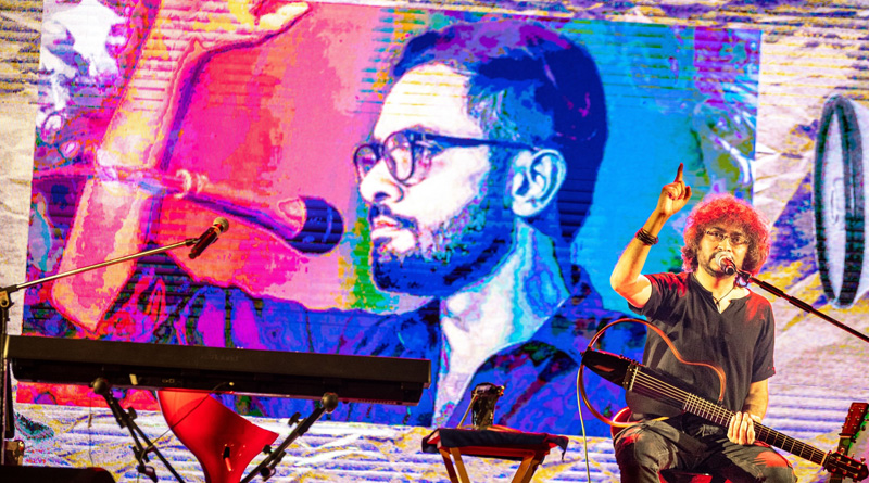 ‘বয়কট রূপম ইসলাম!’ অনুষ্ঠান মঞ্চে উমর খালিদকে সমর্থন করে নেটিজেনদের রোষের মুখে গায়ক