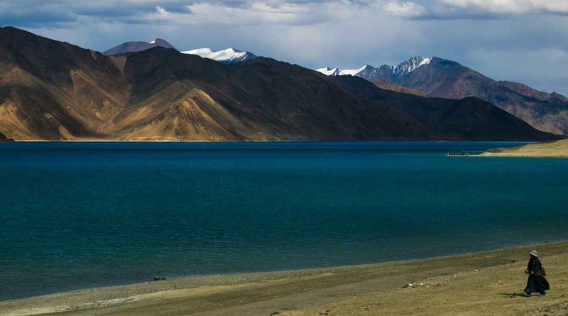 No snowfall at Pangong Lake, water crisis at Leh due to climate change | Sangbad Pratidin