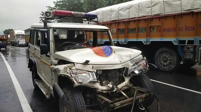 Union minister of state John Barla's escort vehicle meets with an accident in Jalpaiguri