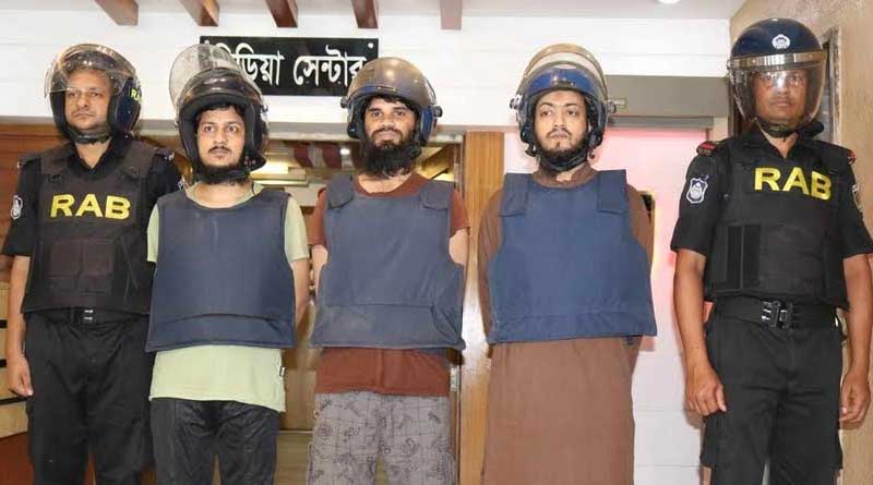 বাংলাদেশে গ্রেপ্তার কুখ্যাত জেহাদি সংগঠেনর ‘আমির’, ব্লগার হত্যায় যোগ!