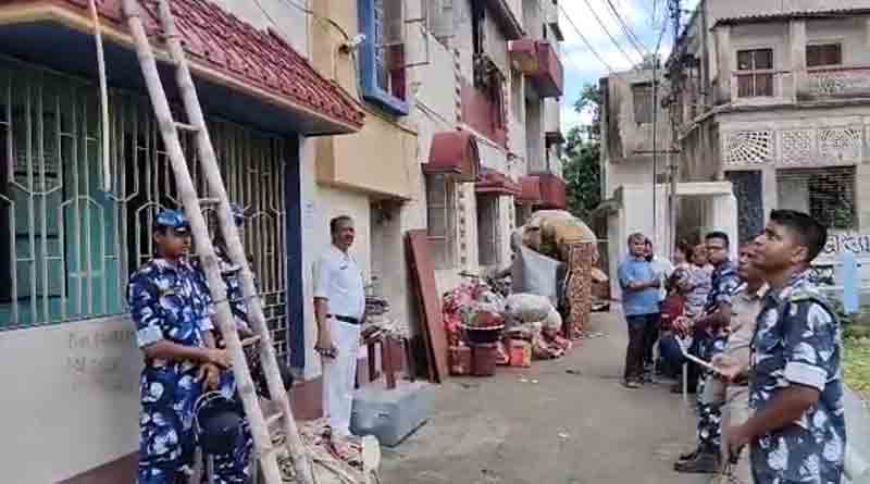 ৮ বছর ধরে ফ্ল্যাট জবরদখল তৃণমূল কাউন্সিলরের! ফাঁকা করাল পুলিশ