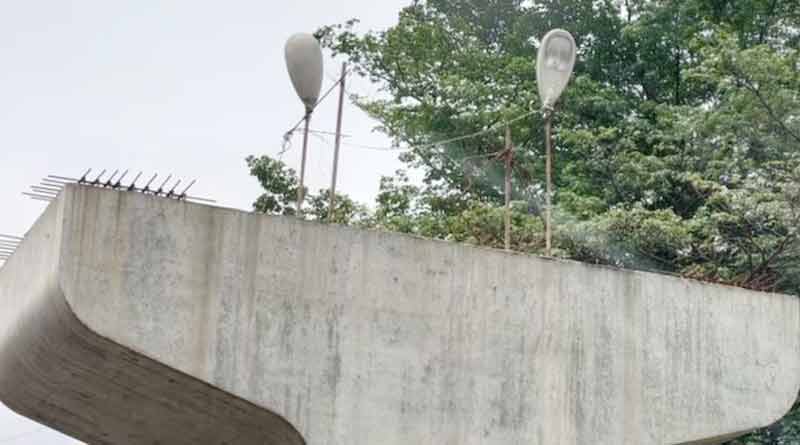 ছিল ফ্লাইওভার, হয়ে গেল ল্যাম্পপোস্ট! বেঙ্গালুরুর আজব ঘটনায় হাসির রোল নেটদুনিয়ায়