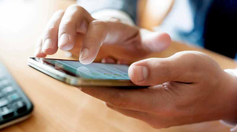 Doctor explains symptoms of using mobile phone for too long | Sangbad Pratidin