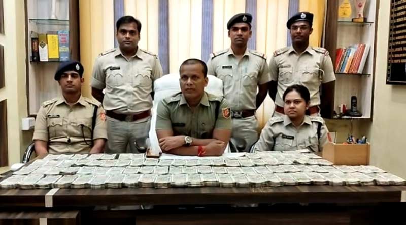 বাইক থামিয়ে নাকা তল্লাশির সময় উদ্ধার নগদ ৪৪ লক্ষ টাকা, গ্রেপ্তার ২ যুবক