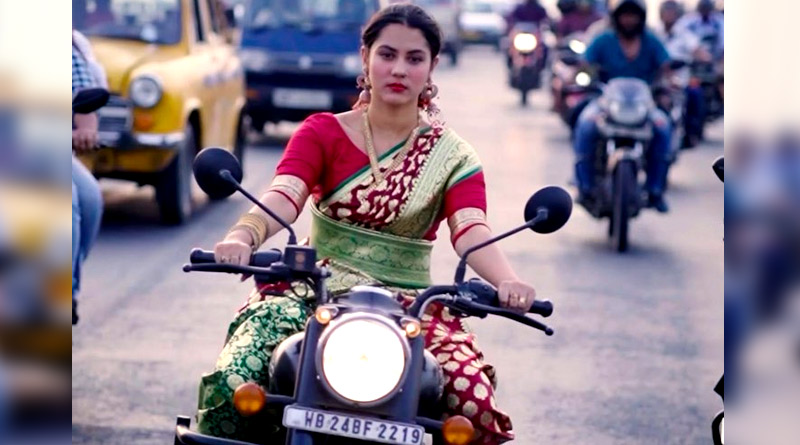 Rittika Sen uploaded bike ride video | Sangbad Pratidin