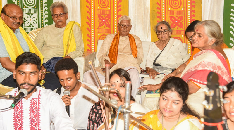 Centenarian Suniti Kumar Guha continues research on Buddhisim| Sangbad Pratidin