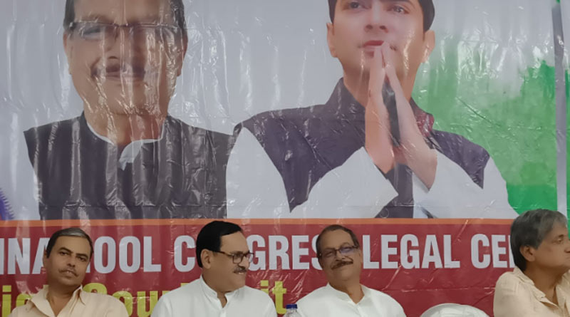 একুশের সভায় আইনজীবীদের কালো কোট পরে যাওয়ার পরামর্শ আইনমন্ত্রীর