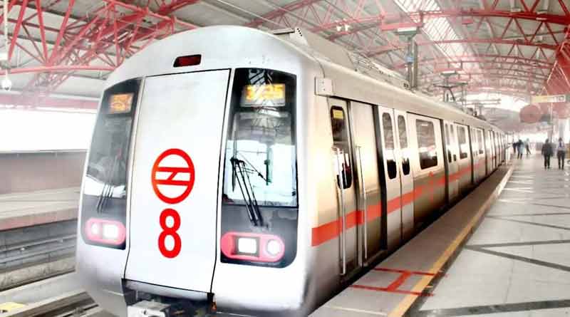After the pole dancing video goes viral netigen says Delhi Metro is now a new location for reels makers। Sangbad Pratidin