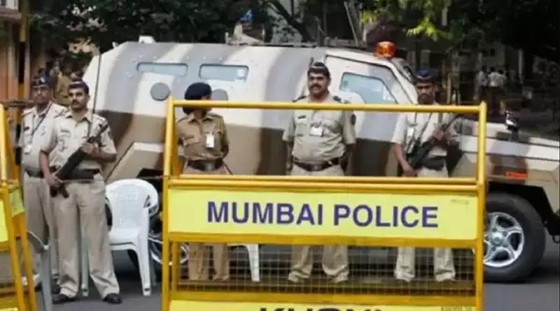 Pakistanis will blow up Taj hotel, threat call at Mumbai Police | Sangbad Pratidin