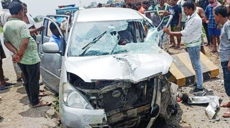 কলকাতা প্রিমিয়ার লিগের ম্যাচ দুর্গাপুরে, যাওয়ার পথে দুর্ঘটনার কবলে সাদার্ন কর্তা ও কোচের গাড়ি