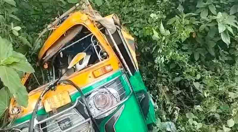 মিনিবাস ও অটোর মুখোমুখি সংঘর্ষ, ডায়মন্ড হারবারে মৃত ২, আশঙ্কাজনক আরও ৫