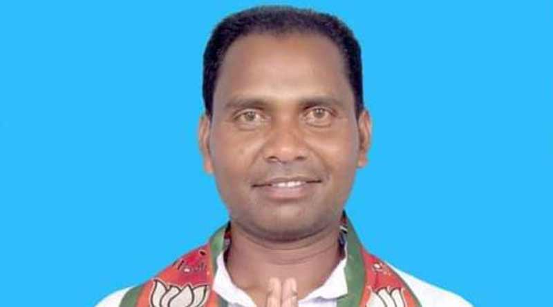 শিলিগুড়ি বিজেপিতে পদত্যাগের হিড়িক, দলের পদ ছাড়লেন বিধায়ক দুর্গা মুর্মুও