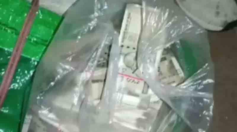 13.5 Lakh cash seized, 6 Assam people detained in Dhupguri | Sangbad Pratidin