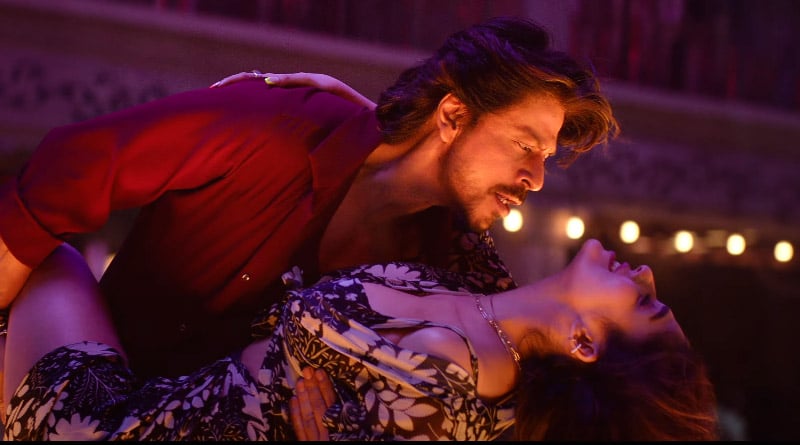Shah Rukh Khan dances with Nayanthara in Jawan's Not Ramaiya Vastavaiya song