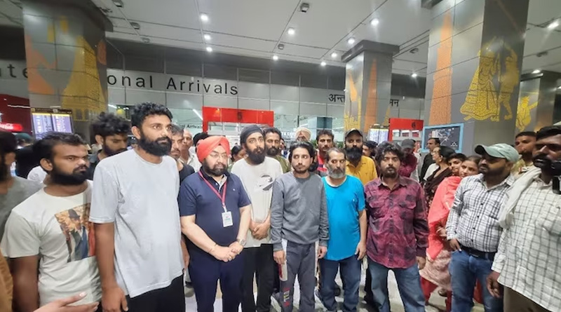 17 Indians jailed in Libya for six months, returns home | Sangbad Pratidin