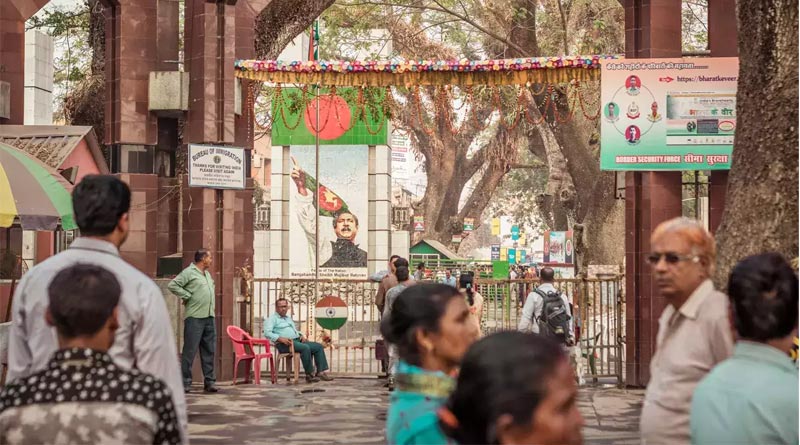 কমল বাংলাদেশ সফরের ঝক্কি, এবার বাড়ি বসে অনলাইনেই বুক করতে পারবেন ইমিগ্রেশন স্লট