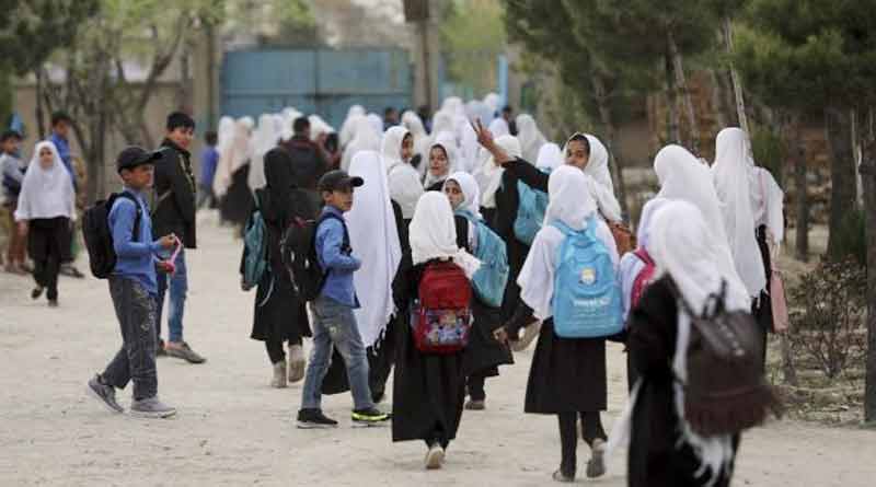 Taliban banned avobe 10 years old girl students to enter school in Afghanistan। Sangbad Pratidin