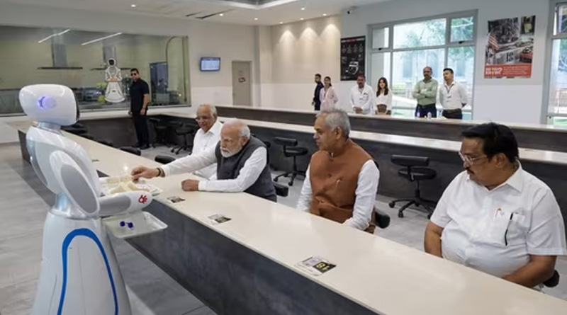 PM Modi enjoys tea served by robots at Robotics Gallery in Gujarat | Sangbad Pratidin