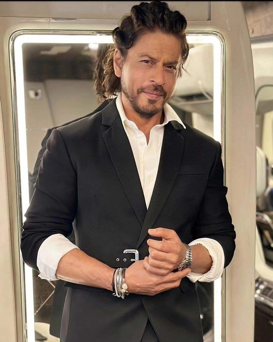 Shah Rukh Khan: We don't hold the audience at gunpoint to like every movie  - Misskyra.com