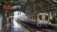 Man smokes in Delhi Metro compartment, video goes viral | Sangbad Pratidin