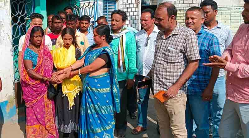 সূত্র আধার কার্ডে আঙুলের ছাপ, পুজোর আগেই ঘরে ফিরল ‘উমা’ শুকতারা