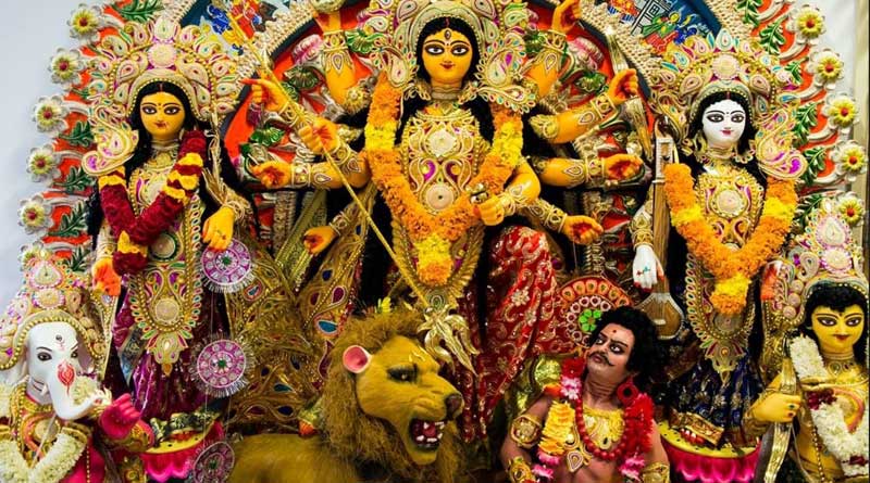 Probashe Durga Puja: Durga Puja of Essex Committee is informal but wrapped in old fashion | Sangbad Pratidin