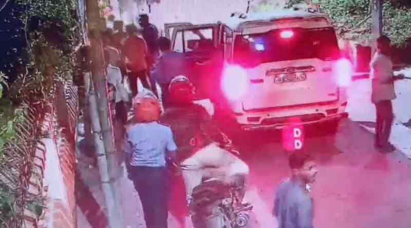 বিসর্জনকে কেন্দ্র করে তুমুল অশান্তি, প্রাক্তন কাউন্সিলরের বাড়িতে হামলা, রণক্ষেত্র কান্দি