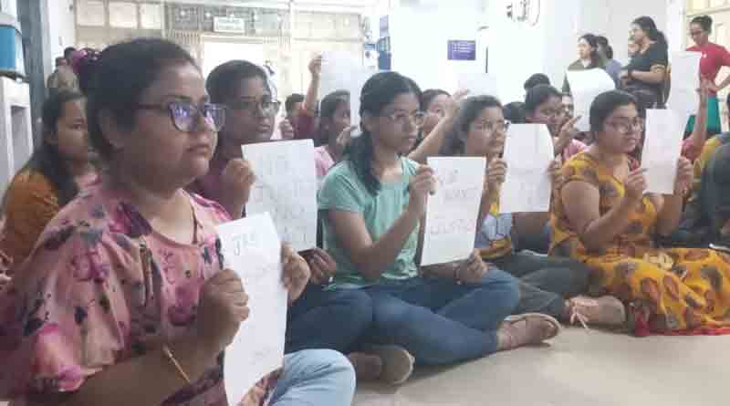 ছাত্রীর যৌন হেনস্তায় উত্তাল উত্তরবঙ্গ বিশ্ববিদ্যালয়, ‘সাসপেন্ড’ অভিযুক্ত বিভাগীয় প্রধান