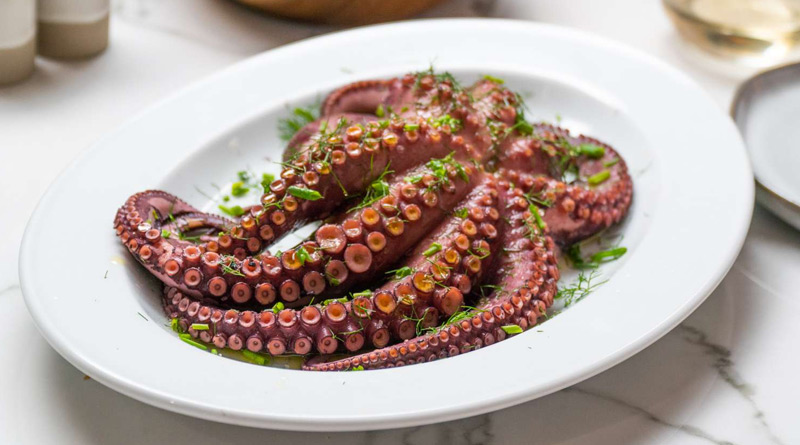 Man dies after eating 'live octopus' dish | Sangbad Pratidin